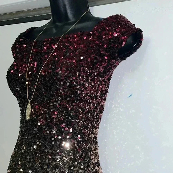 B.Smart /Red Sequins Juniors Dress-Size 1 - Picture 4 of 6